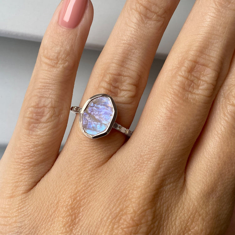 Moonstone Ring - Hypnotic