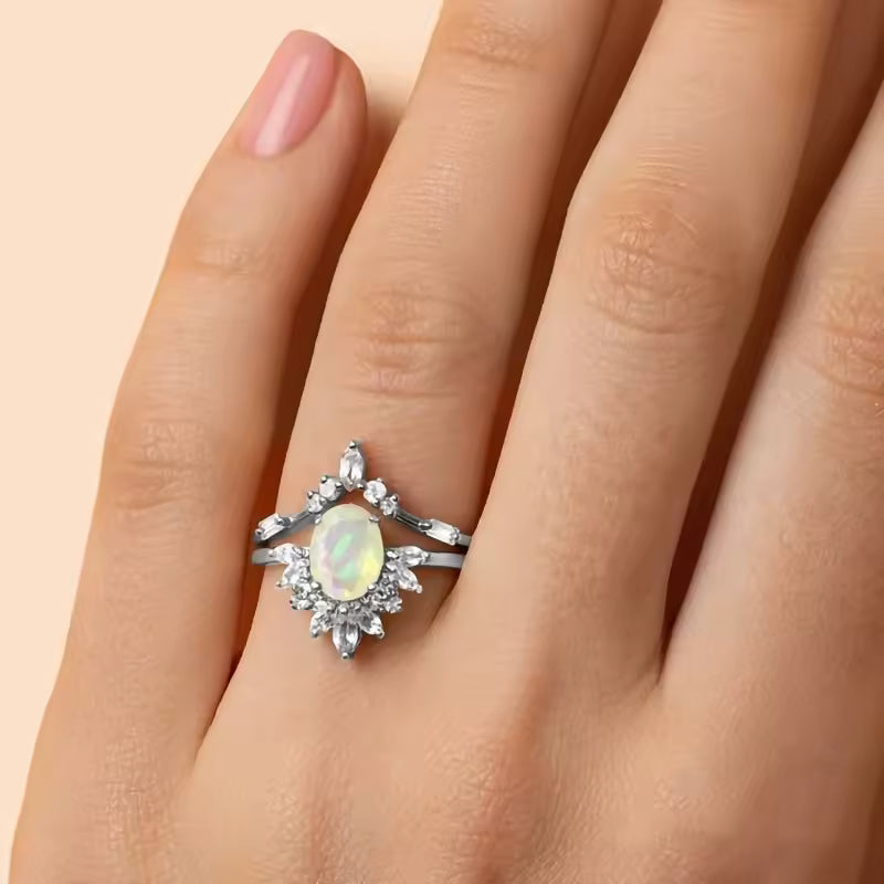 Moonstone Ring - Queen