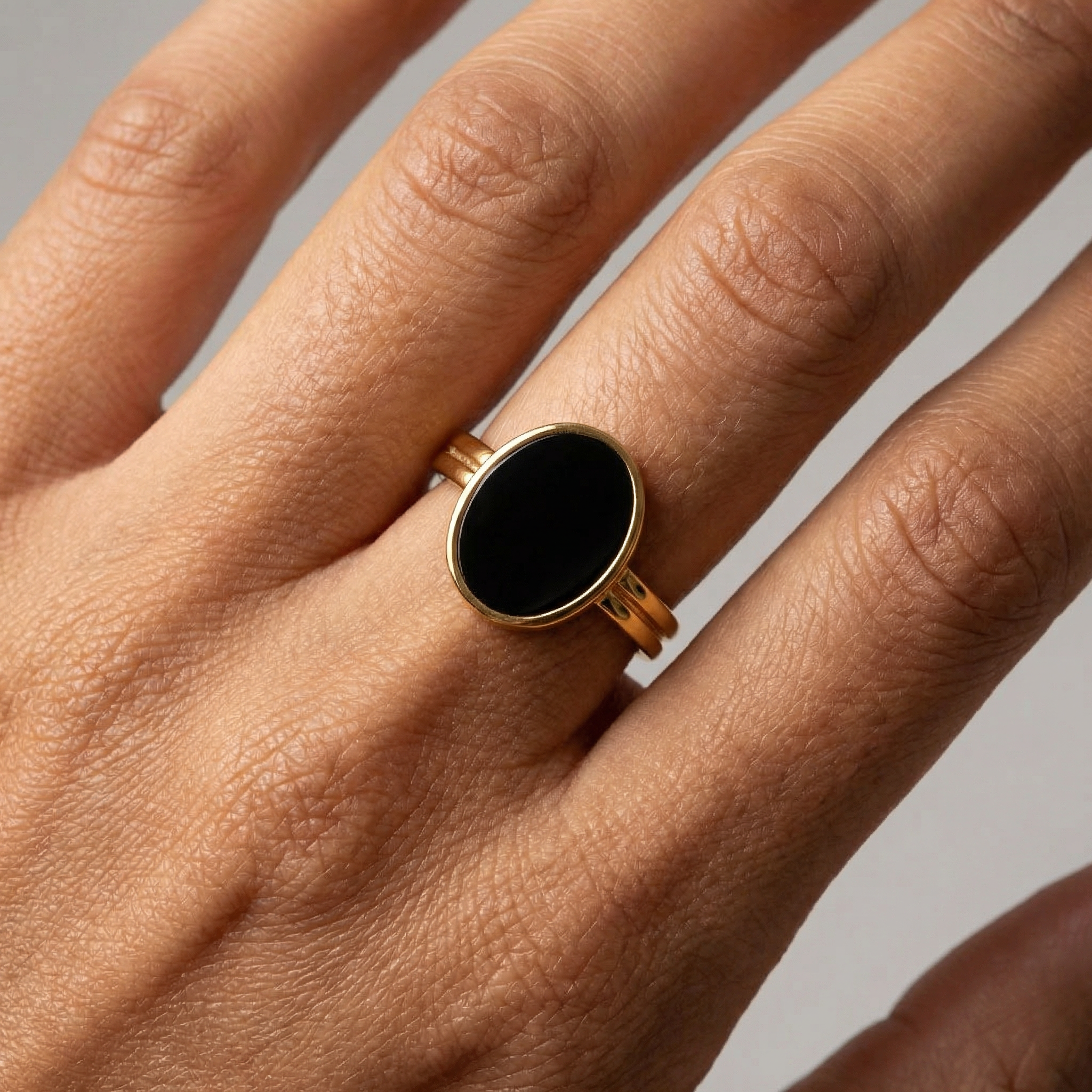 Obsidian Ring - Lunar