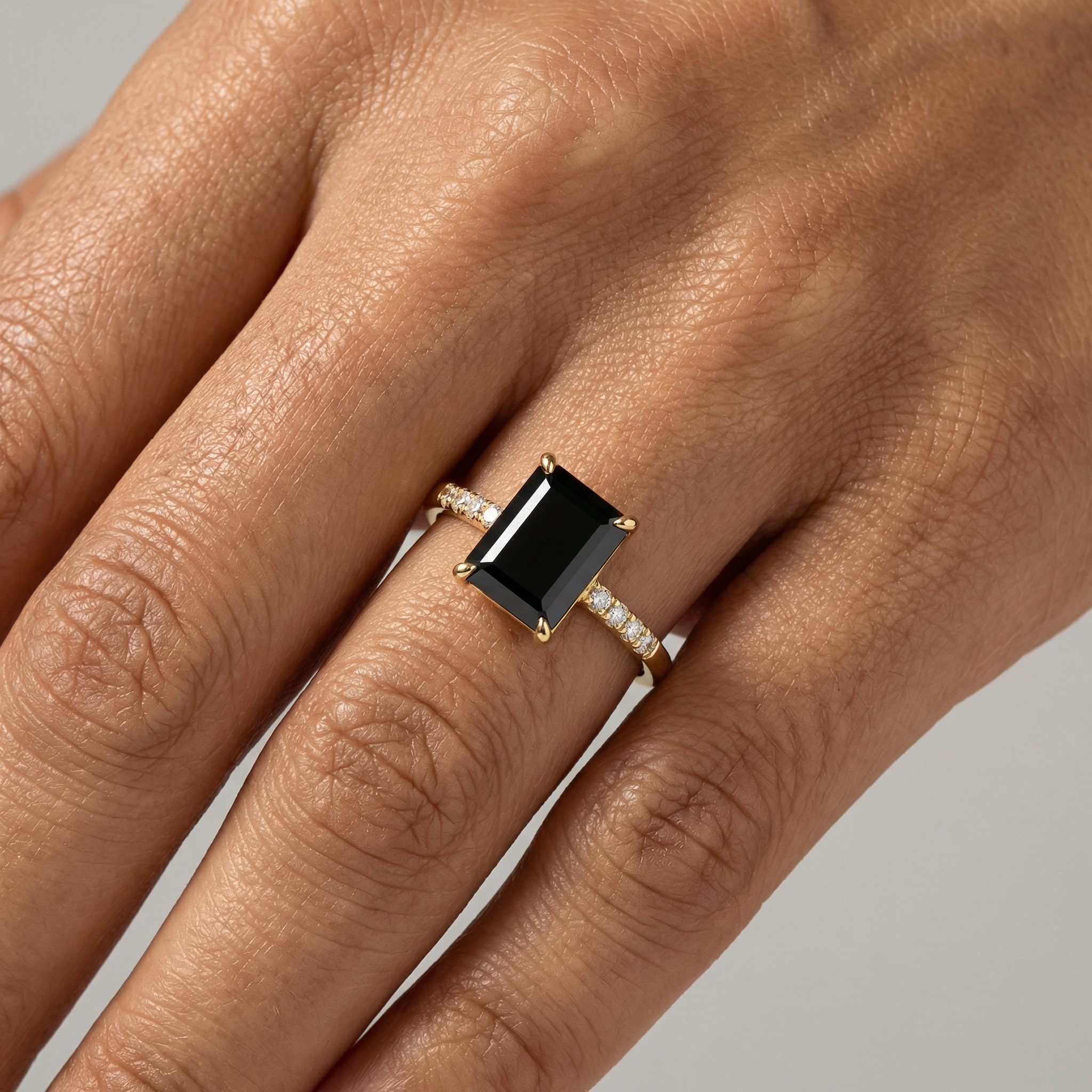 Obsidian Ring - Veil