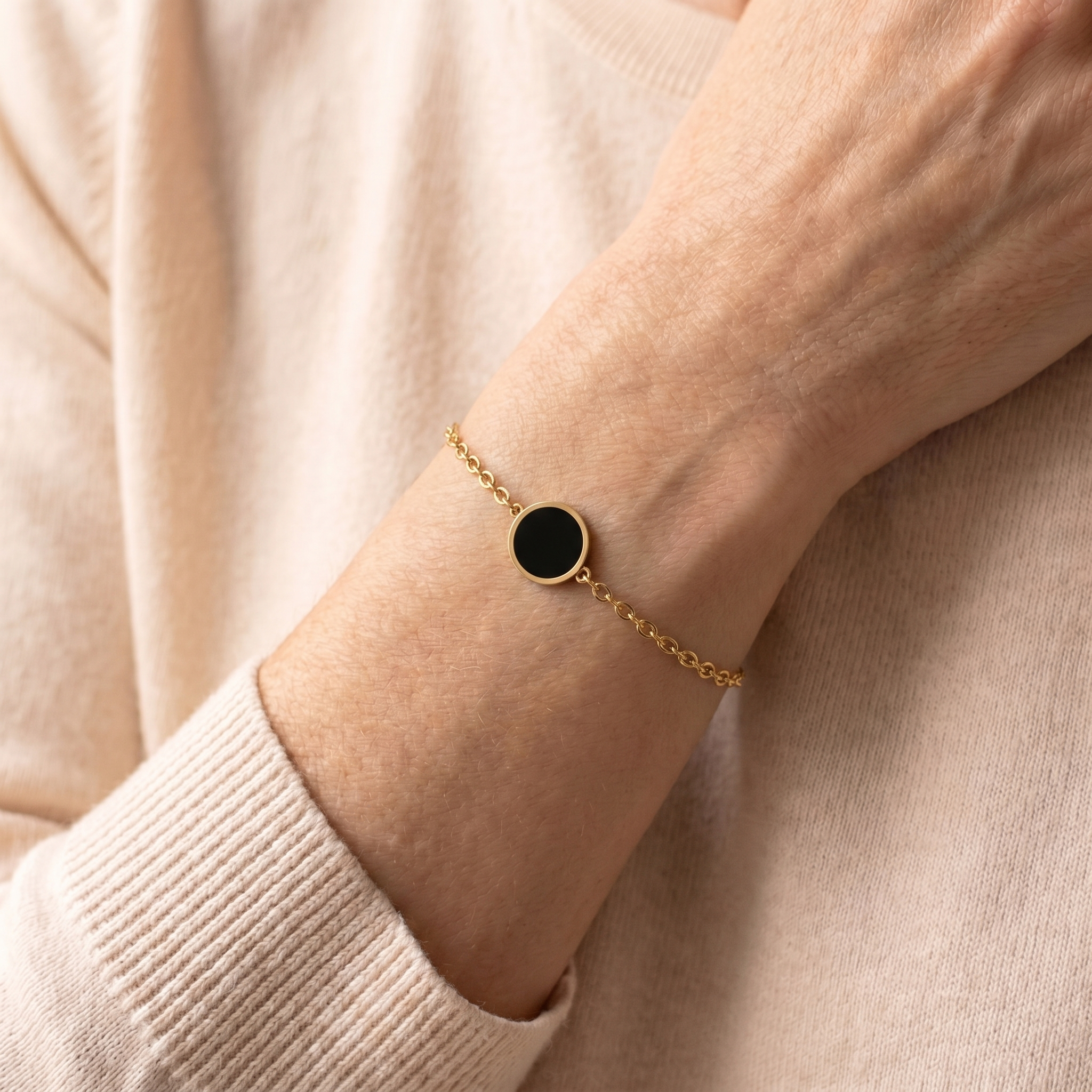 Obsidian Bracelet - Circle Medallion