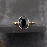 Schwarzer Onyx Ring - Nachtzauber